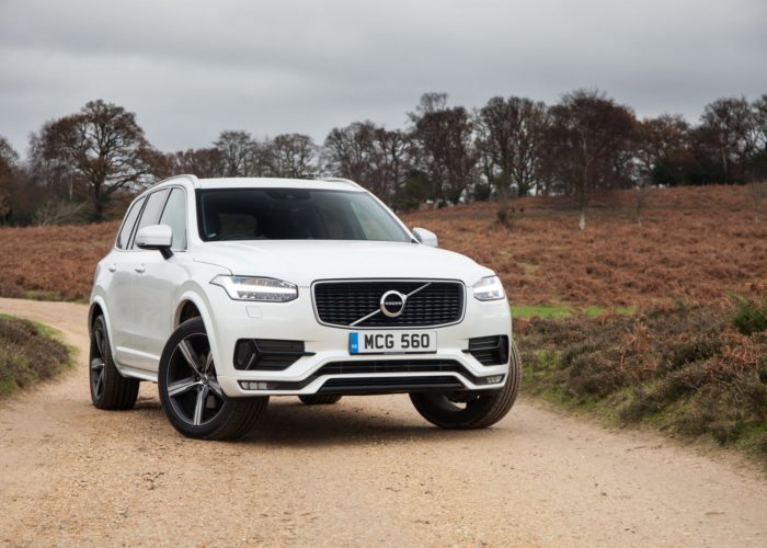 Volvo XC90 eletto miglior SUV di lusso del Regno Unito