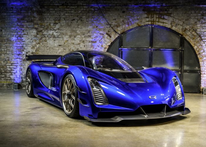 Alcantara, design e lavorazioni esclusive per gli interni della Czinger Hypercar