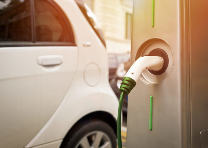 Guida green: 5 consigli per guidare un’auto elettrica