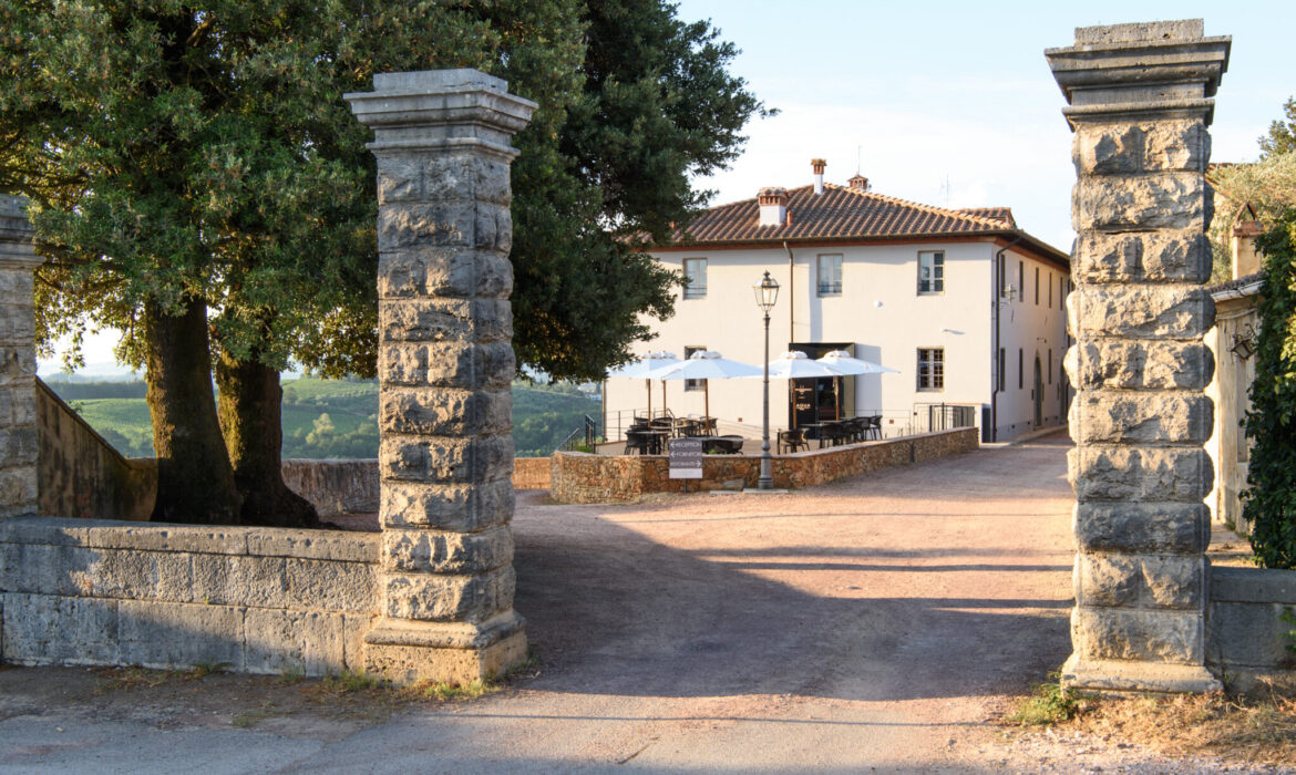 Scopri Laqua Vineyard di Cannavacciuolo: un’oasi di lusso nel cuore della Toscana