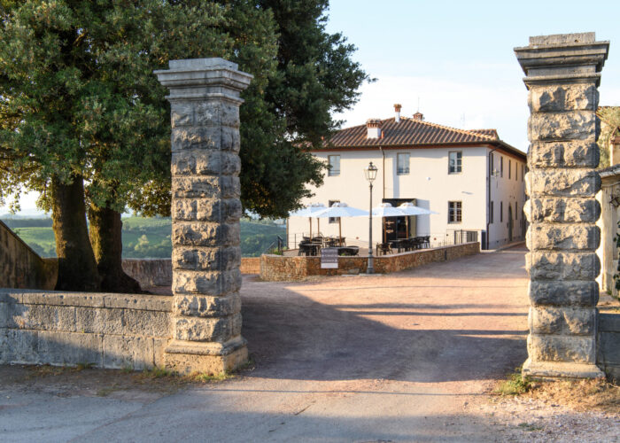 Scopri Laqua Vineyard di Cannavacciuolo: un’oasi di lusso nel cuore della Toscana